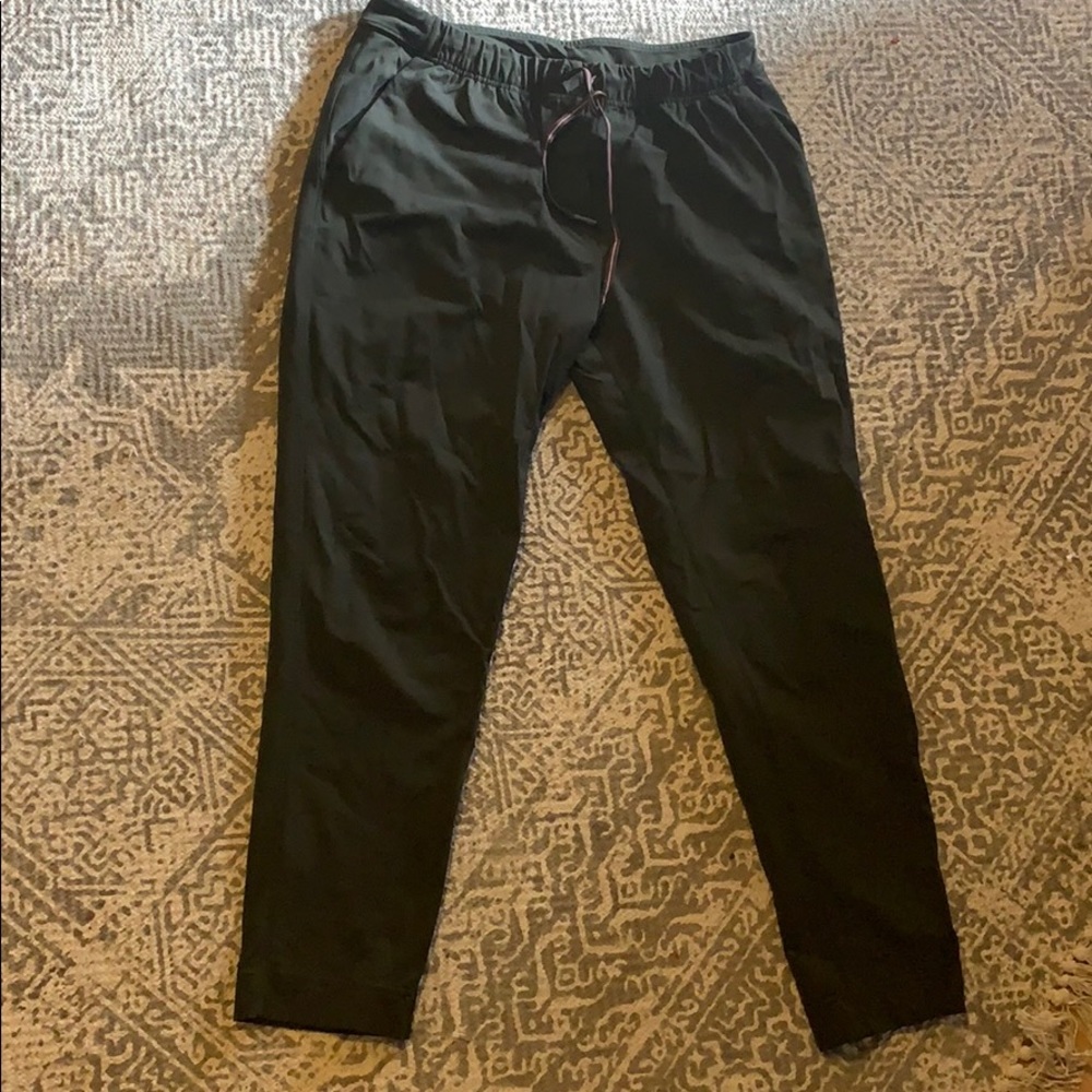 lululemon tight jogger pants